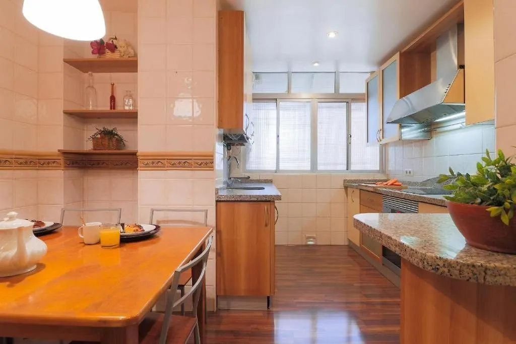 公寓 Big Apartment, Close To Train Station 马拉加